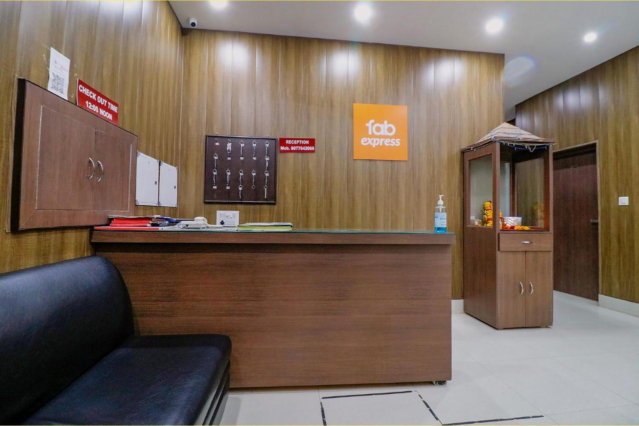 Fabexpress Kartikey Inn Haridwār Extérieur photo